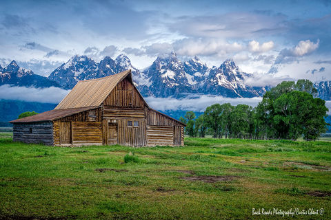 Moulton Barn